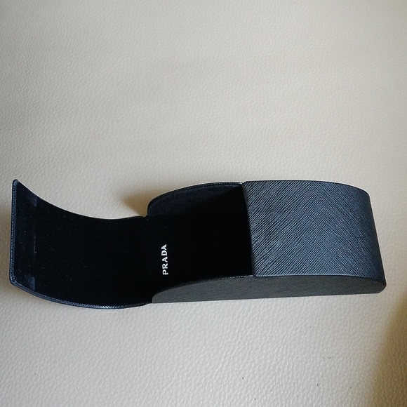 Prada Glasses case L - Picture 11 of 16